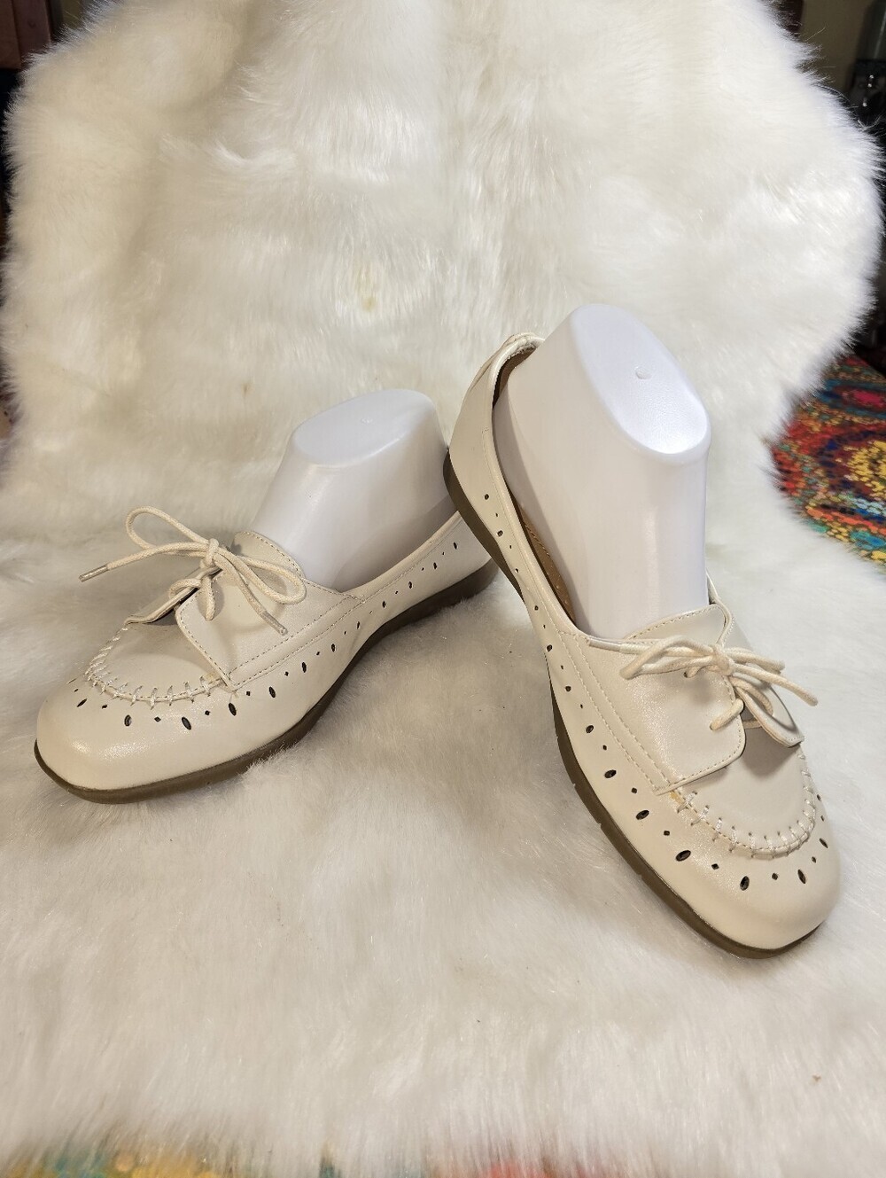 Comfortview Women’s Cream Vegan Leather Loafers